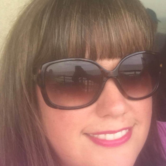 Meet your Posher, Haley - Picture 1 of 1